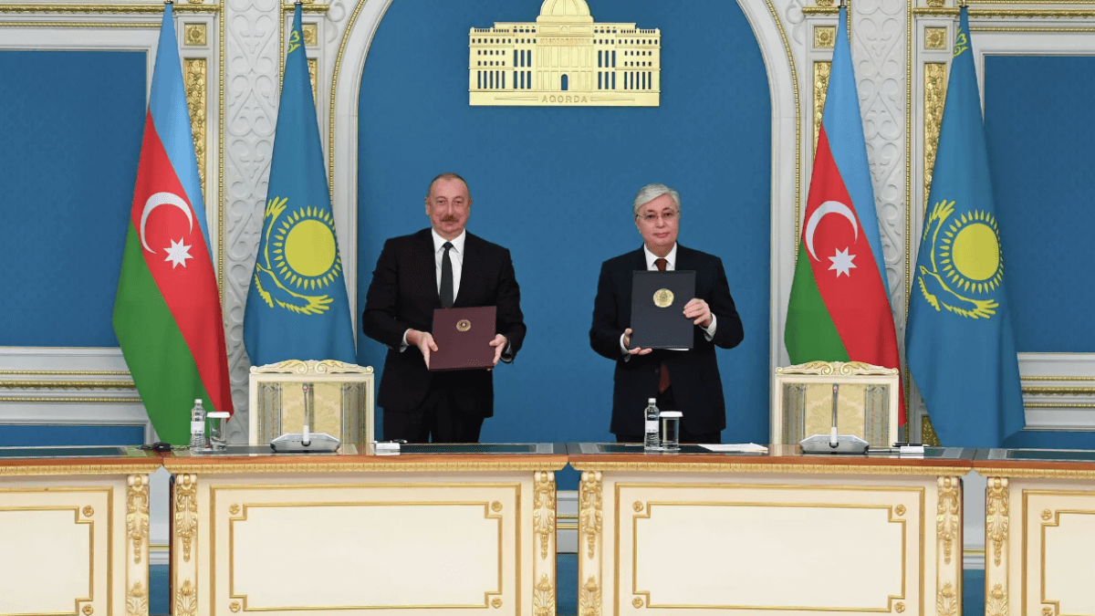 Әзірбайжан Президентінің Қазақстанға ресми сапары аясында 6 құжатқа қол қойылды
