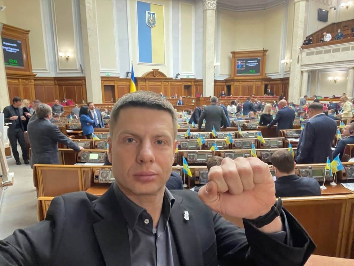Украина саясаткері Еуропарламентте «қазақтарға көмектесу керек» деп мәлімдеді