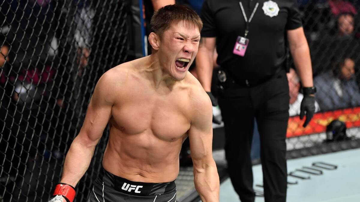 «Менен кінә жоқ»: Жалғас Жұмағұлов UFC шаршы алаңына шықпай қалғаны туралы