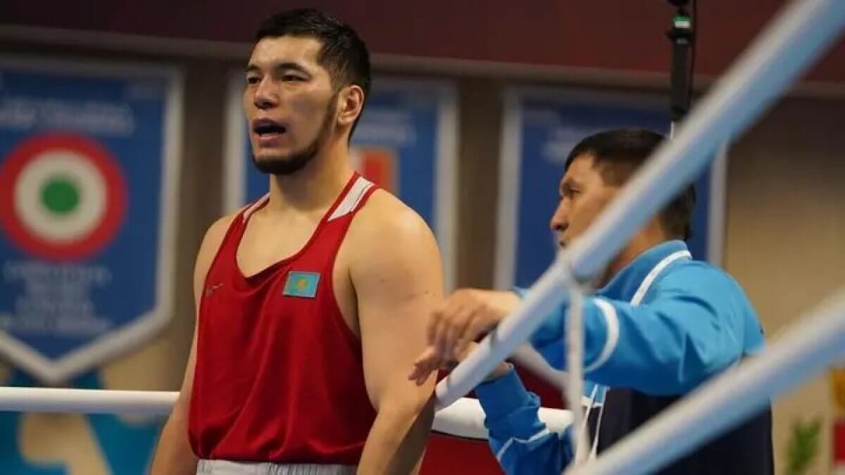 Үшінші қазақстандық боксшы Париж Олимпиадасына жолдама жеңіп алды