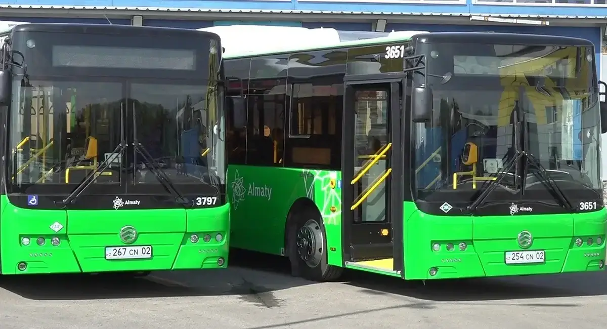 Енді қоғамдық көлік иелері автобус ішіне камера орнатуға міндеттеледі