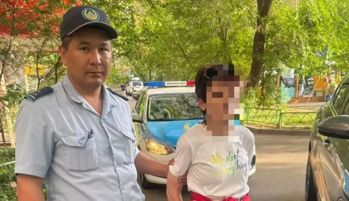 Алматыда есірткі арналарын жарнамалап жүрген әйел ұсталды