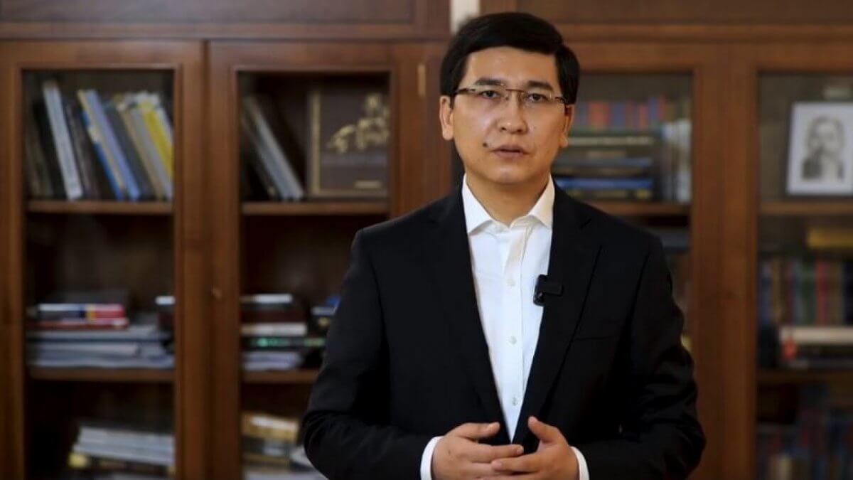 Ағылшын тілін оқушыларға аптасына 5 күн оқыту керек – Аймағамбетов
