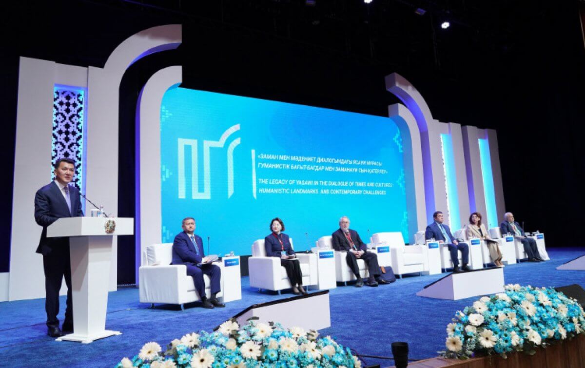 Мемлекеттік кеңесші Түркістанда өтіп жатқан халықаралық симпозиумның ашылуына қатысты