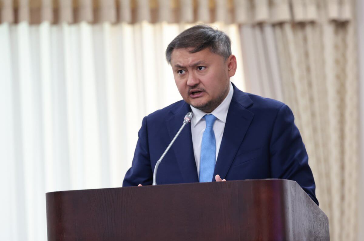 Гарвардтағы дау: қазақстандық студенттердің жағдайы не болмақ