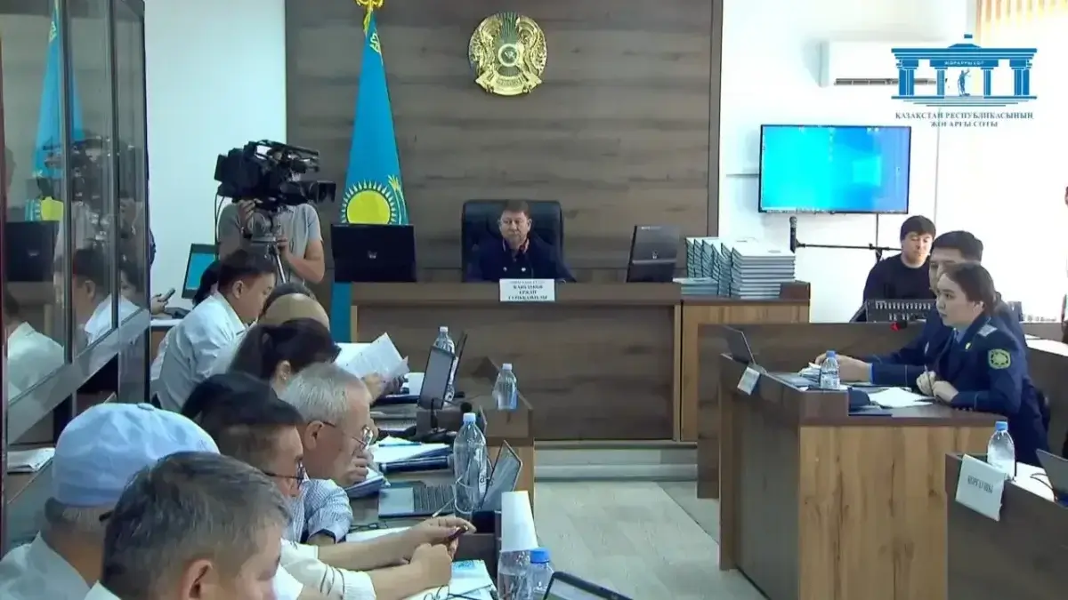«Аспандағы бүркіт едім». Азамат Тоқтаубаев соттағы соңғы сөзінде өлең оқыды