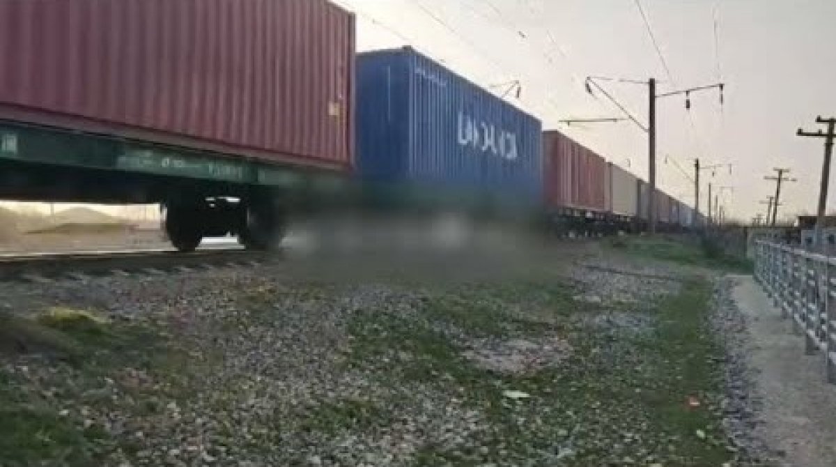 Соңғы хат қалдырған: Ақмолада көпбалалы ана пойыз астына түсіп мерт болды