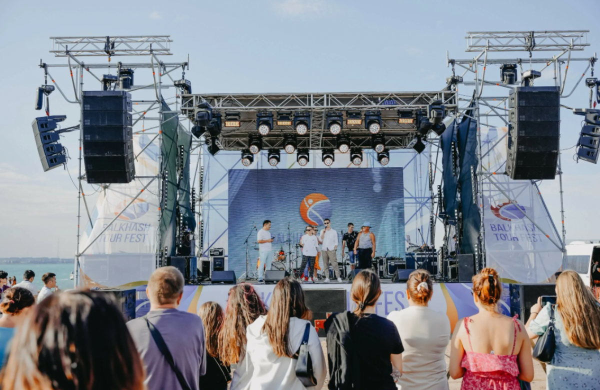 Балқаш жағалауында "Balkash Tour Fest 2025" жазғы әуенді фестивалі өтеді: Эстрада жұлдыздарынан кімдер қатысады?!