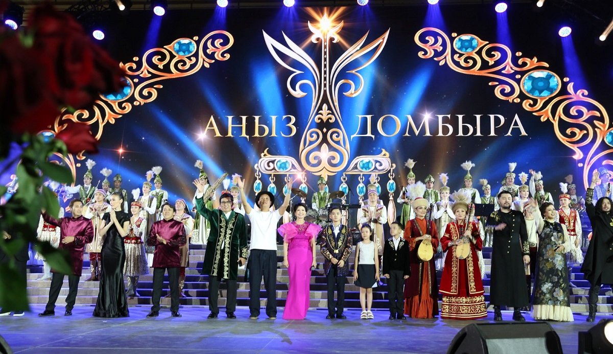 Алматыда Ұлттық домбыра күні ауқымды түрде аталып өтті