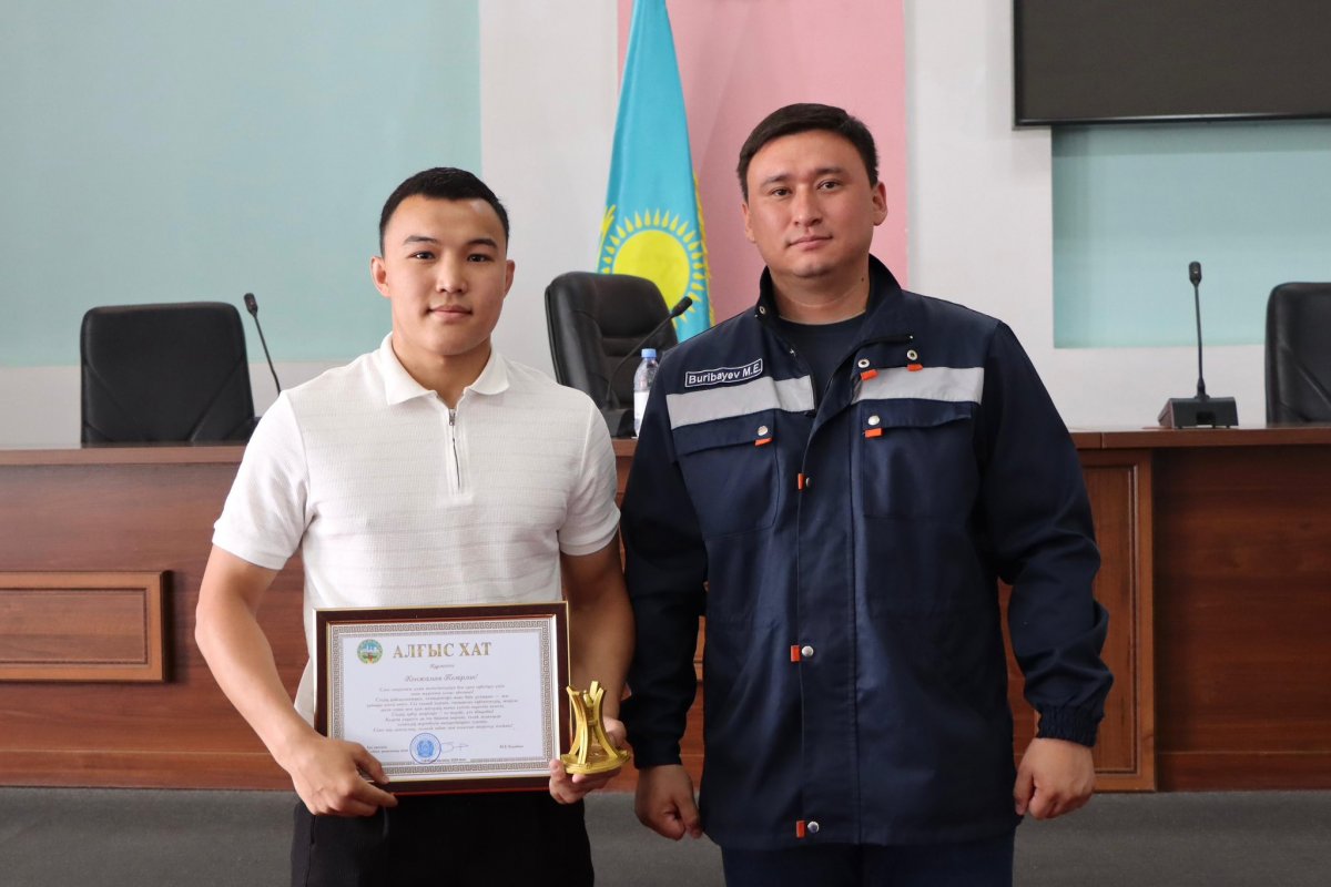 Сәтбаев қаласының әкімі спортшыларды марапаттады