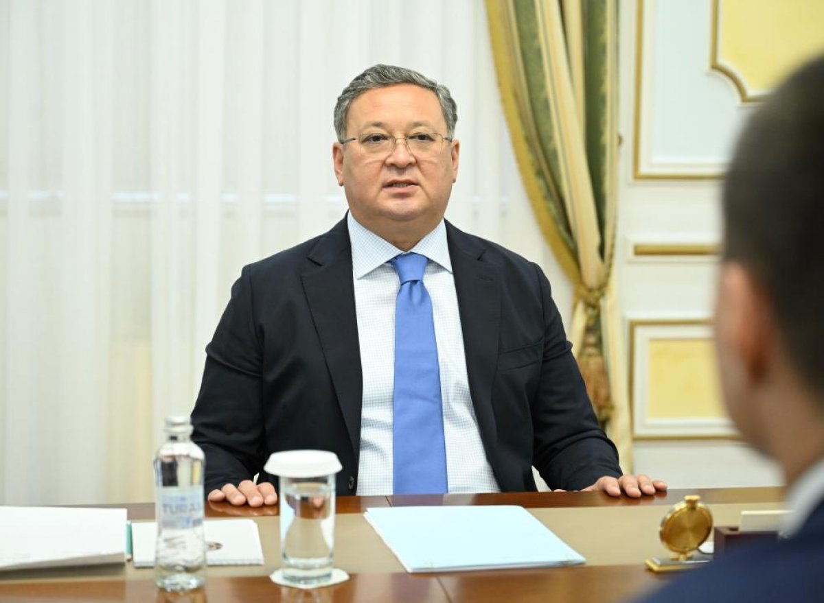 Желіде «ұсталды» деп ақпарат тарағаннан кейін Мұрат Нұртілеу алғаш рет ел алдына шықты