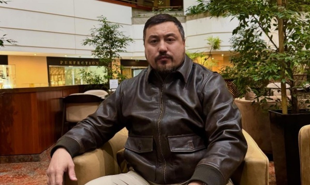«Мені есалаң дейсіңдер ме»: Олжас Абай Дариға Бадықовамен қарым-қатынасы жайлы мәлімдеме жасады