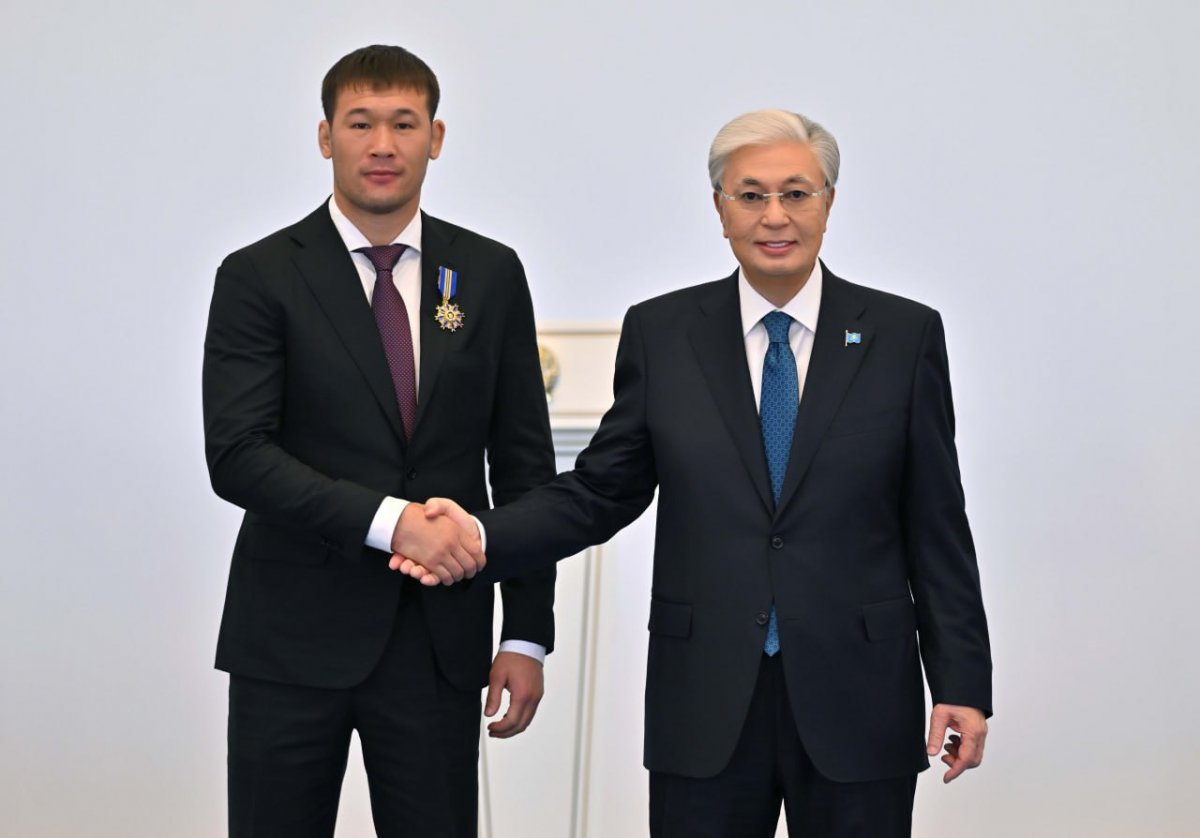 Тоқаев Шавкат Рахмоновты «Барыс» орденімен марапаттады