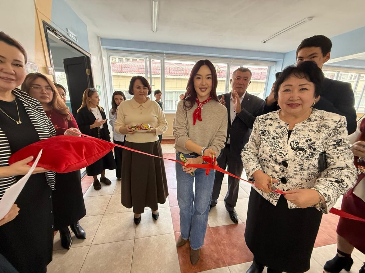 Нұрғиса Тілендиев оқыған мектепте композитор атында кабинет ашылды