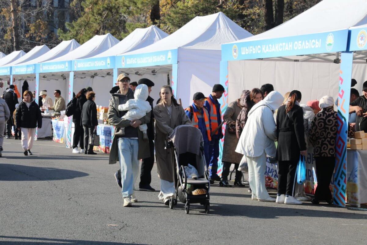 Балғын өнімдер мен қолжетімді баға: Алматыда апта сайынғы фермерлік жәрмеңкелер өтіп жатыр