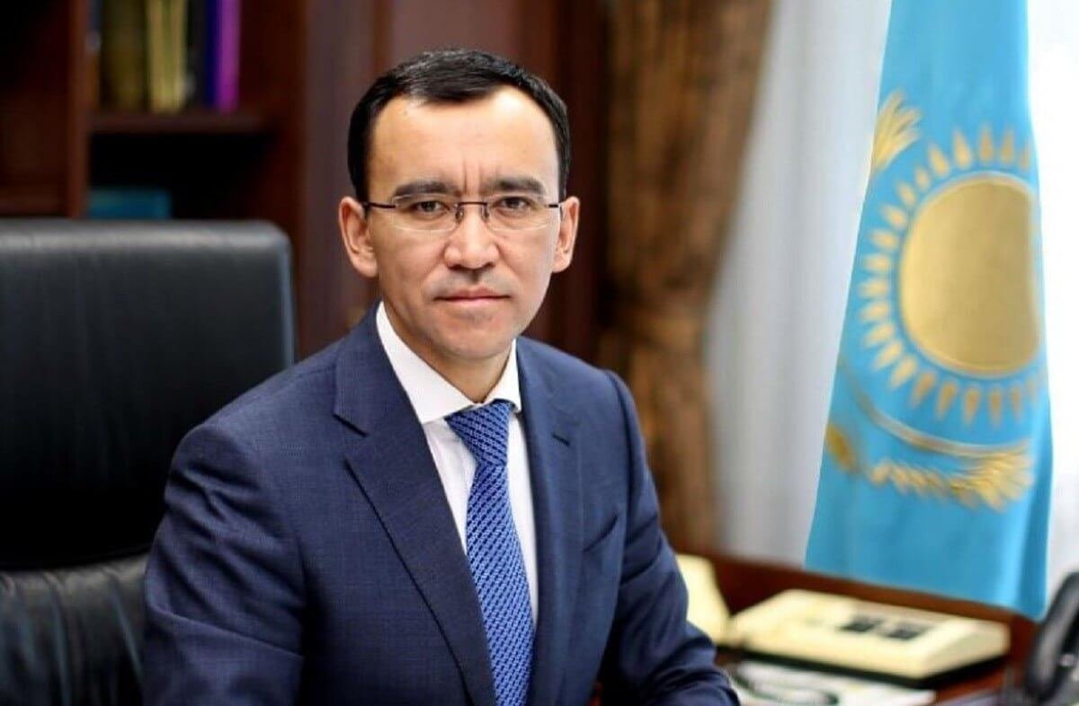 «Манипуляцияға берілмеңіз»: белсенділер Әшімбаевқа ЛГБТ-ға қатысты үндеу жолдады