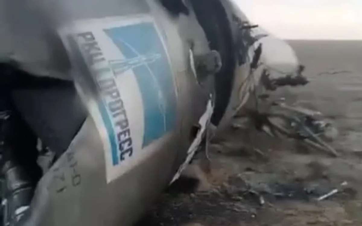 Депутат дабыл қақты: Ұлытауда зымыран бөлшегі елді мекенге жақын жерге құлады