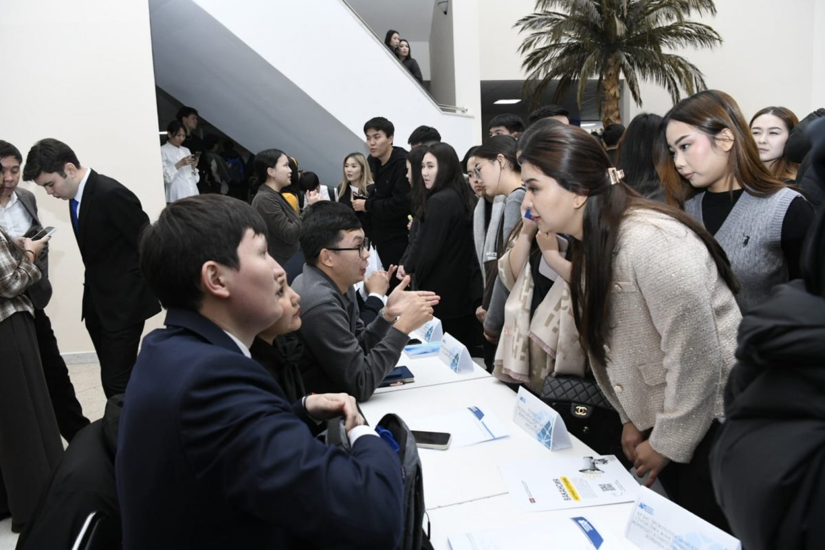 Елордалық жастар үшін бос жұмыс орындарының жәрмеңкесі өтті