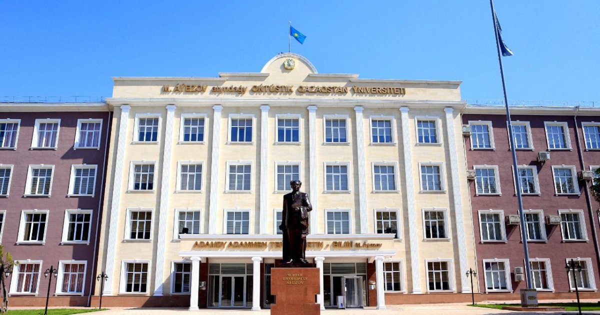 Оңтүстік Қазақстан университетінің бұрынғы басшысы бюджет қаржысын жымқырды деген күдікпен сотқа тартылды