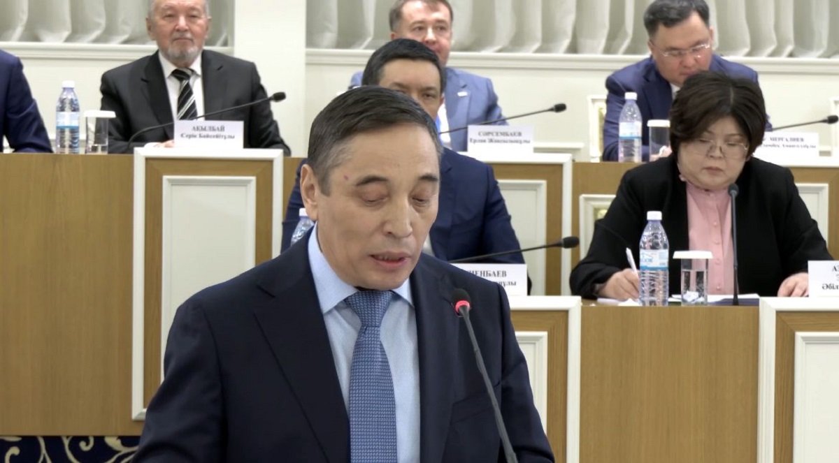 Белгілі журналист білім жүйесіндегі зайырлылық пен мәдениеттің Ата Заңда нақты айқындауды ұсынды