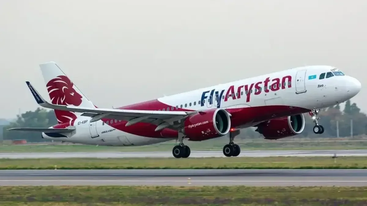 Алматыдан шыққан FlyArystan ұшағы құстармен соқтығысқан