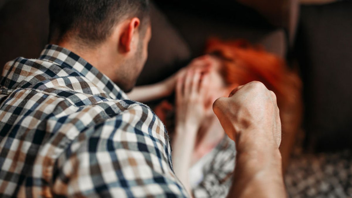 Артында жеті баласы қалды: Жаңаөзенде әйелін өлтірді деген күдікпен ер адам ұсталды