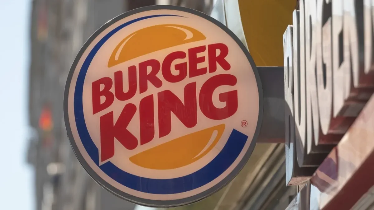 Burger King-тегі дау: Басшылар жұмыстан қуылды