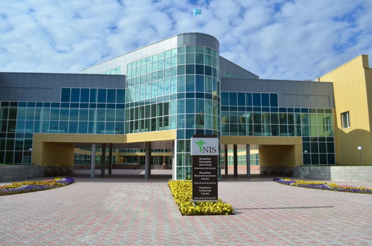 НЗМ оқушысының терезеден құлауы: Полиция «Өзін-өзі өлтіруге дейін жеткізу» бабымен іс қозғады