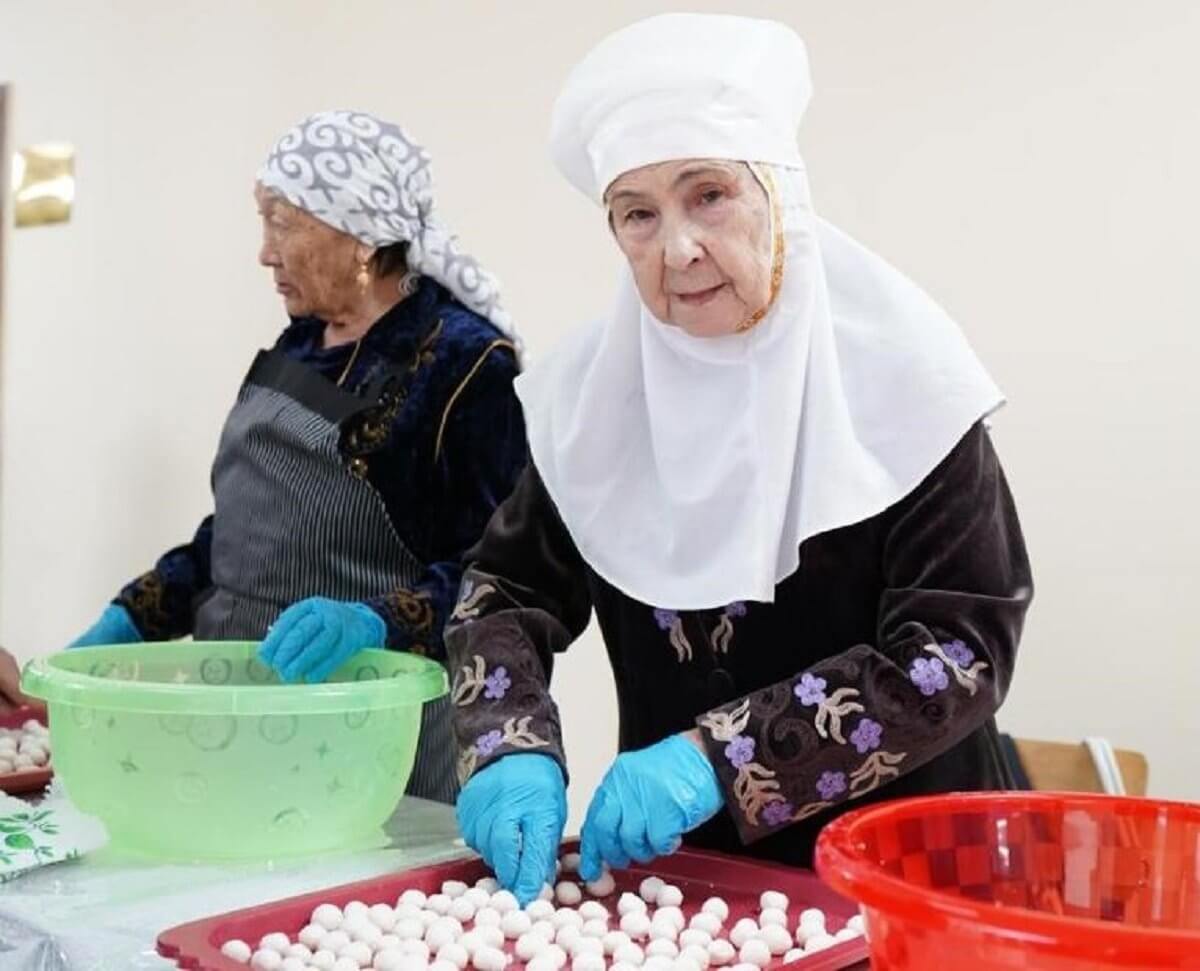 Жетісудағы Алғыс айту күні: Құрт жасаудан КИнЭС рекордтар кітабына енгізілді