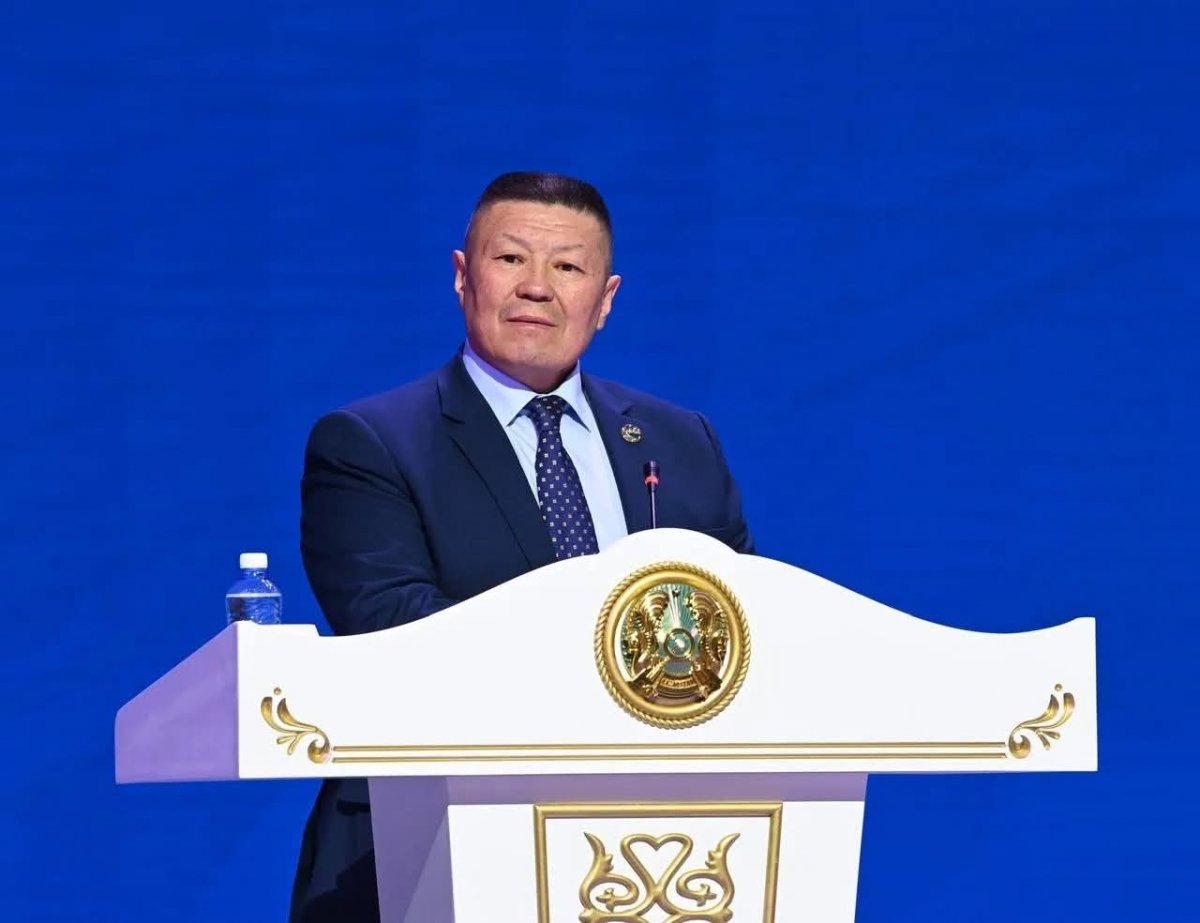 «Өзге елде әскер кінәлі деп ұрандамайды»: Бақытбек Смағұл әскердегі өлім-жітім жайлы сөз сөйледі