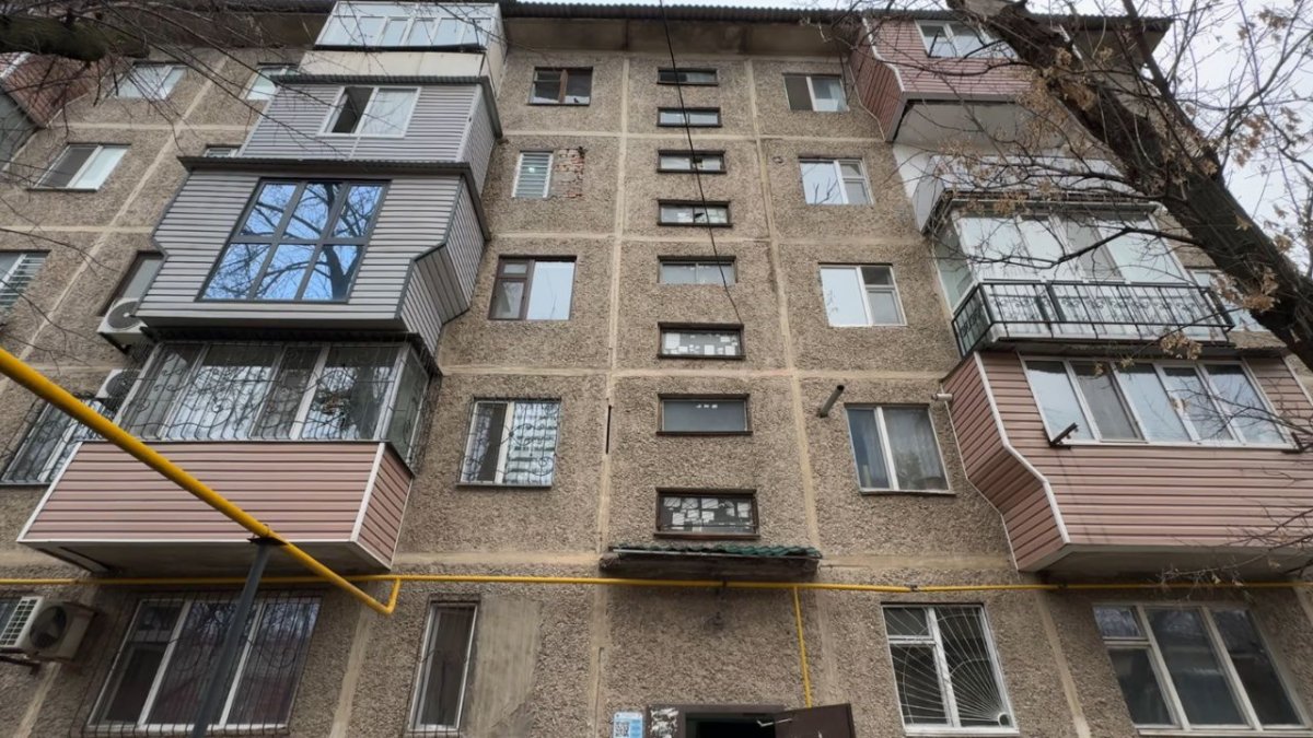 Шымкенттегі тұрғын үйдің бір подъезінен төрт адамның мәйіті табылды