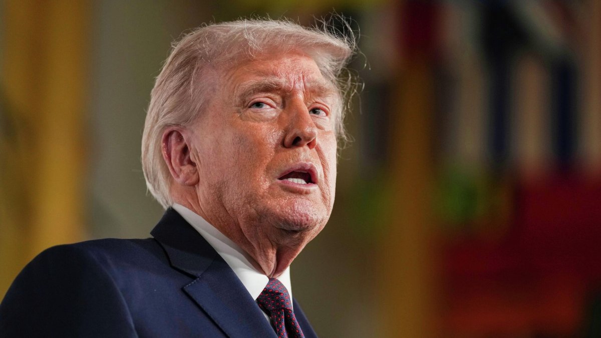 Трамп Иранның жаңа басшысын таңдауға қатысқысы келетінін мәлімдеді