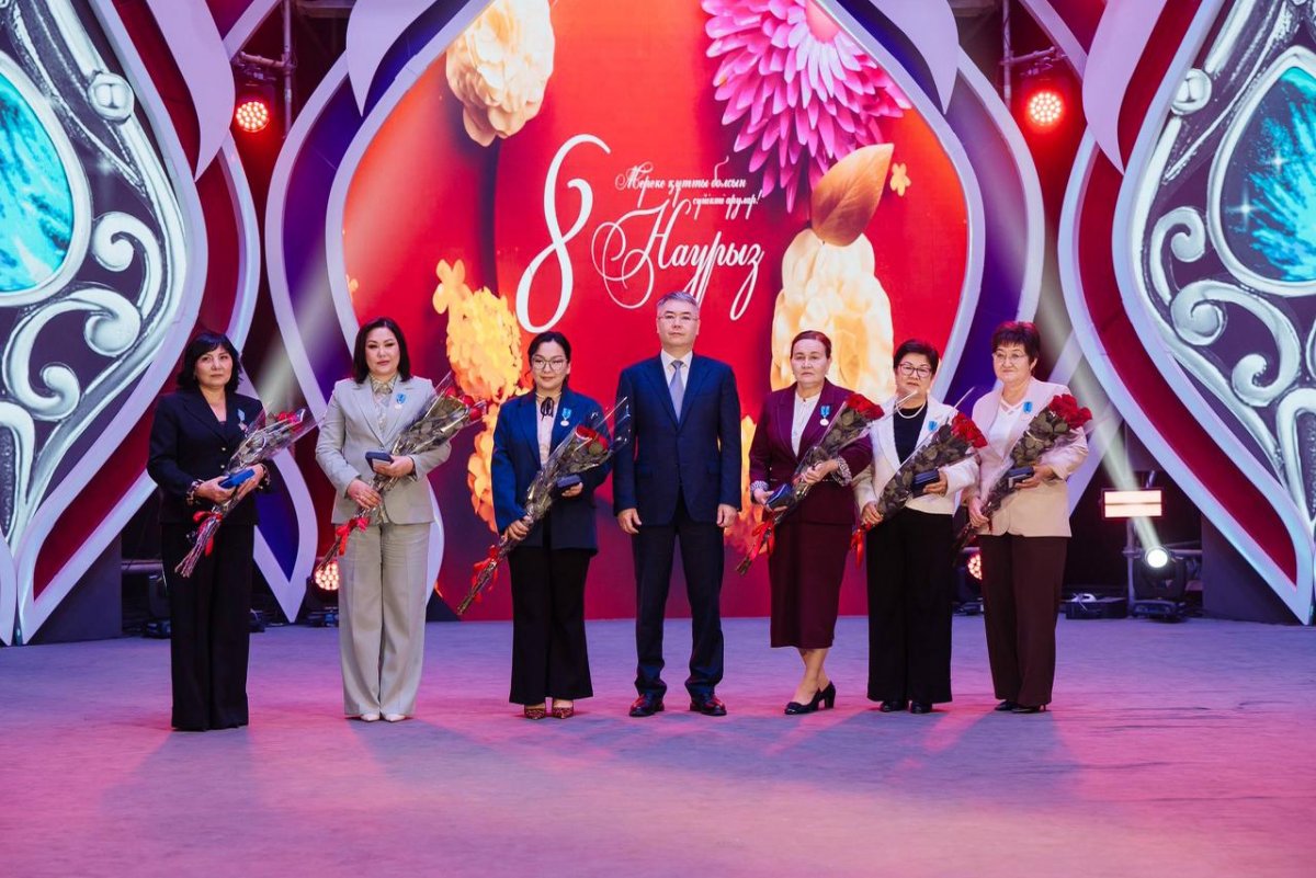 Атырауда Халықаралық әйелдер күніне арналған салтанатты шара өтті