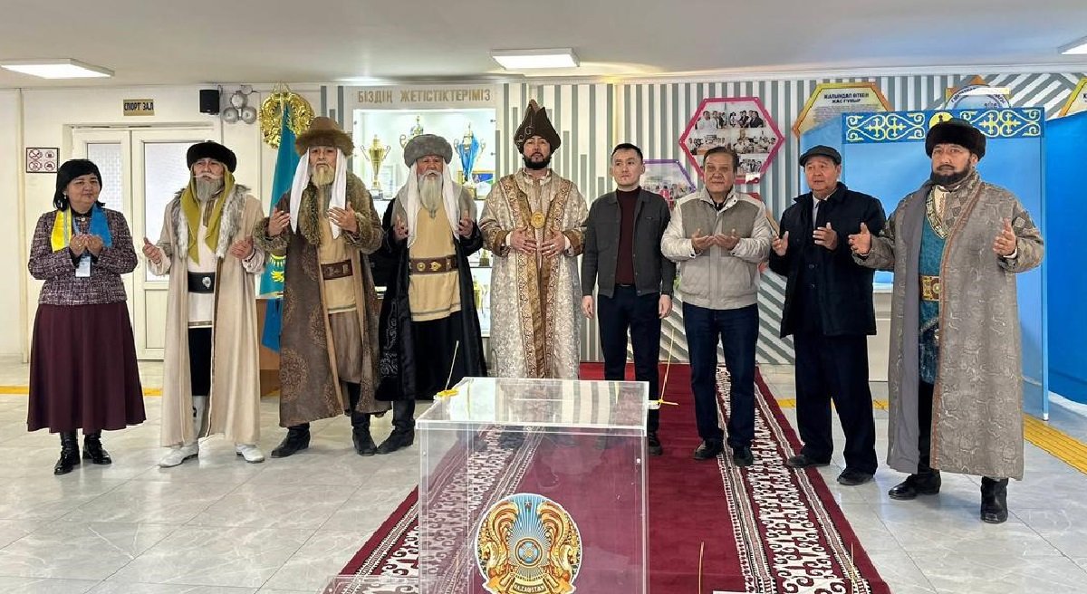 Түркістан: Жетісайда үш би бастаған тарихи тұлғалар өз таңдауларын жасады