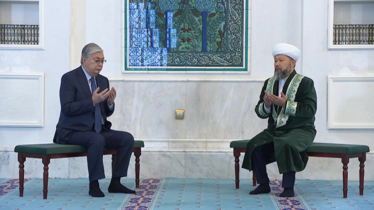 Тоқаев Қазақстан халқын Ораза айт мерекесімен құттықтады