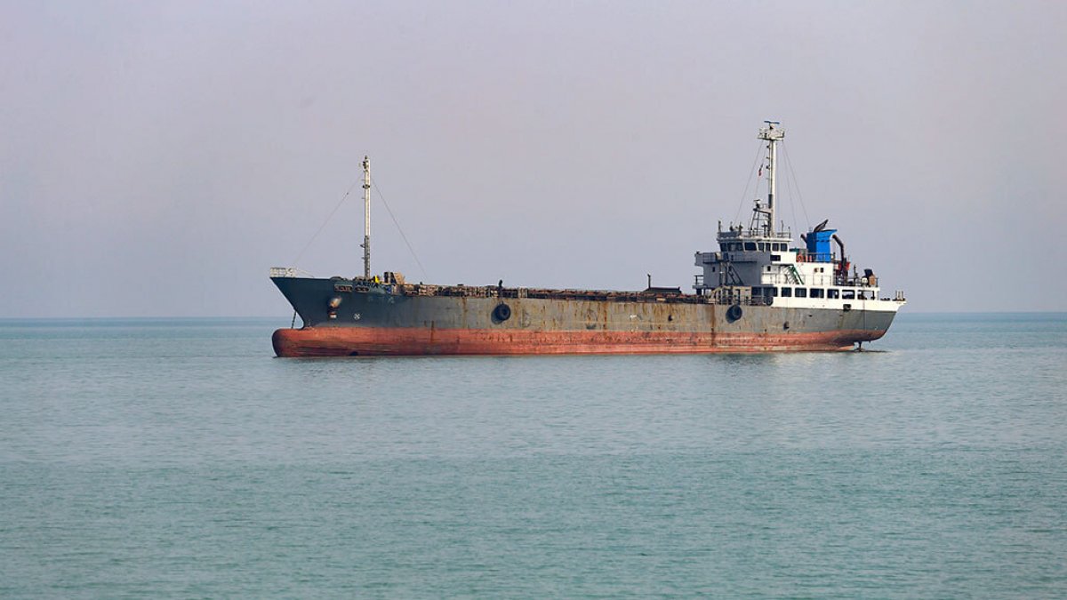 Иран Ормуз бұғазы арқылы өтетін кемелерден ақы алмақ