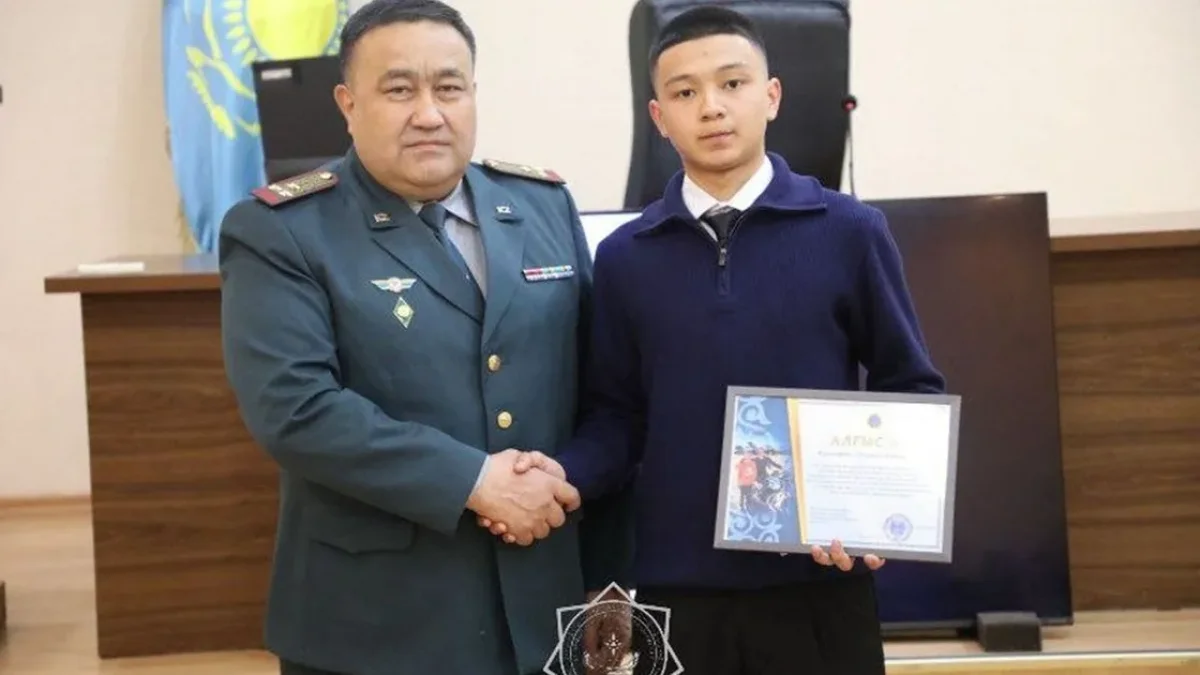 Қарағанды облысында жоғалған баланы тапқан 18 жастағы студент марапатталды