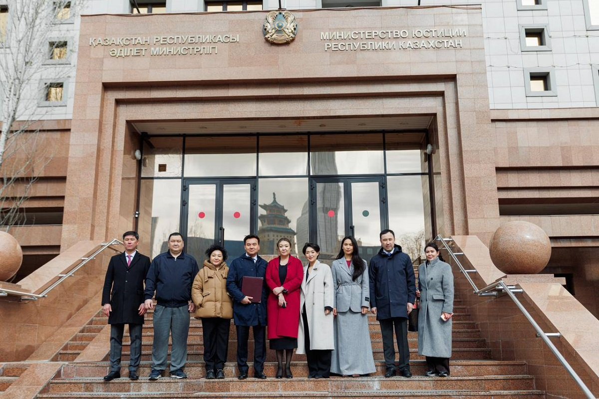 «Әділет» партиясы өз қызметіне ресми түрде кіріседі