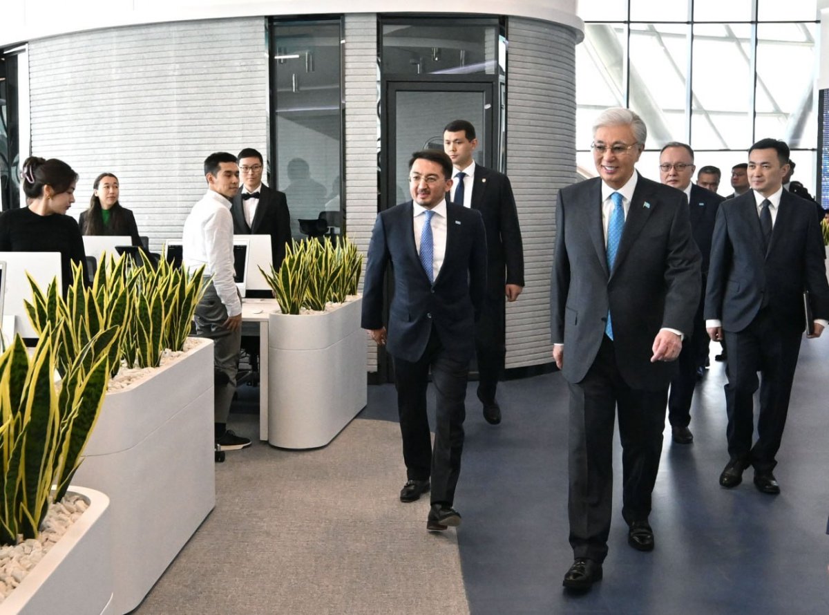 Президент халықаралық Alem.ai орталығына барды