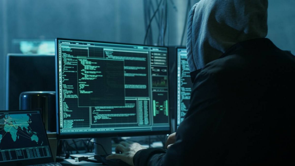 ҰҚК қазақстандықтардың жеке деректерін заңсыз сатқан қылмыстық топты құрықтады