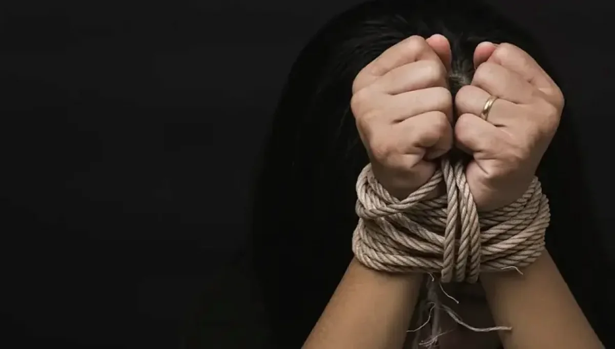 Еңбек құлдығы мен сатылған нәресте: Елімізде адам саудасы өршіп тұр