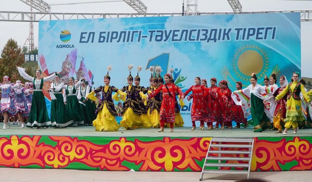Ел бірлігі – Тәуелсіздік тірегі: Ақмола облысында 1 мамыр мерекесі айрықша деңгейде атап өтілді