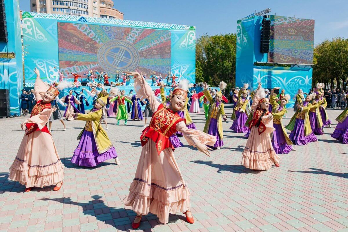 Атыраулықтар Қазақстан халқының бірлігі мерекесін тойлады