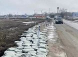 БҚО-да қызыл су алған тас жол тазартылып, көлік қозғалысы қайта жанданды