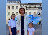 Ресейлік блогер баласын қазақ мектебіне берді