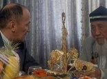 Шымкентте соғыс ардагерін ғасырлық тойымен құттықтап, құрмет көрсетті