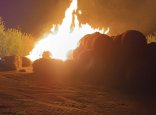 9-сағат бойы жанған: Бурабайда жинаулы тұрған зығыр сабаны өртеніп кетті