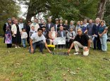 Мұхтар Мағауиннің қабіріне туған жердің топырағын жеткізді