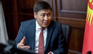 Қырғызстан білім министрі 110 мың доллор пара алды деген күдікке ілінді