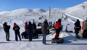 Арасында бір жасар бала бар: Ақтөбедегі демалыс базаларының бірінде бір әйел қаза тауып, бес адам ауруханаға жатқызылды